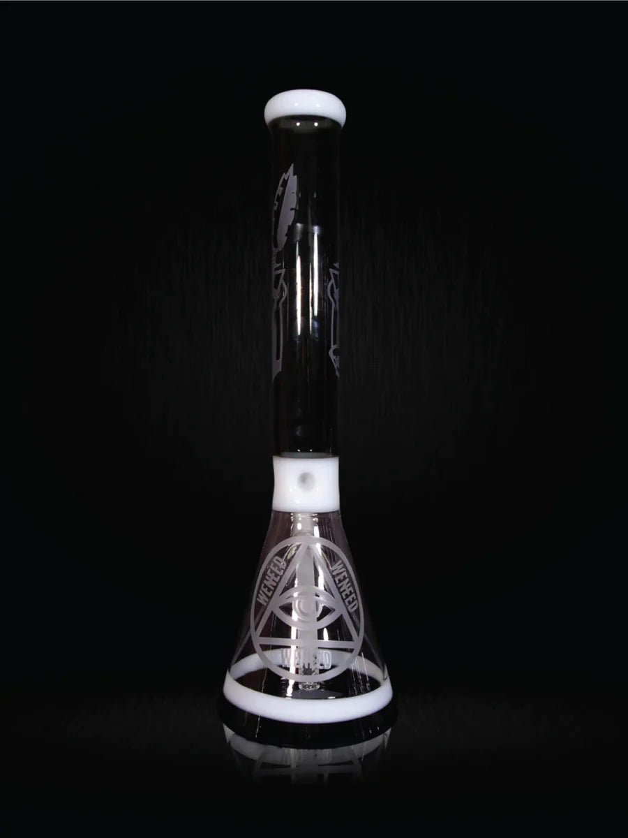 18" Undead Warrior Beaker (7mm) simple WENEED Bongs Canada